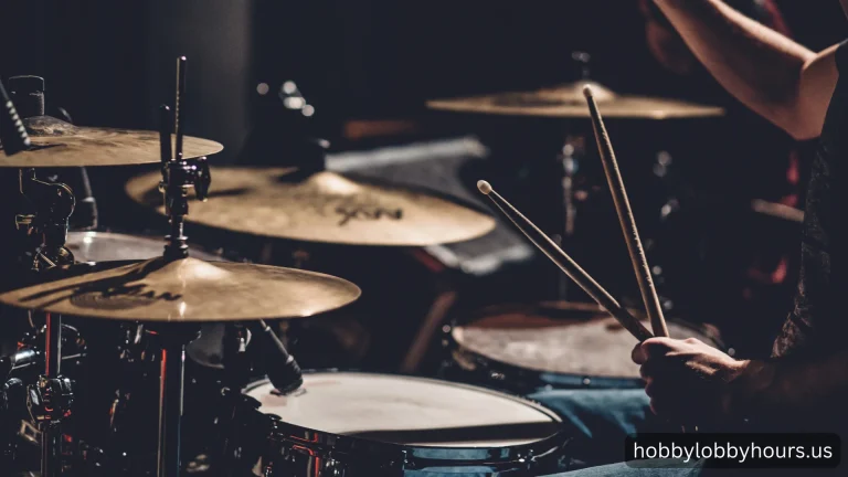 Scimitar Drum Wig
